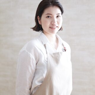 安井友美
